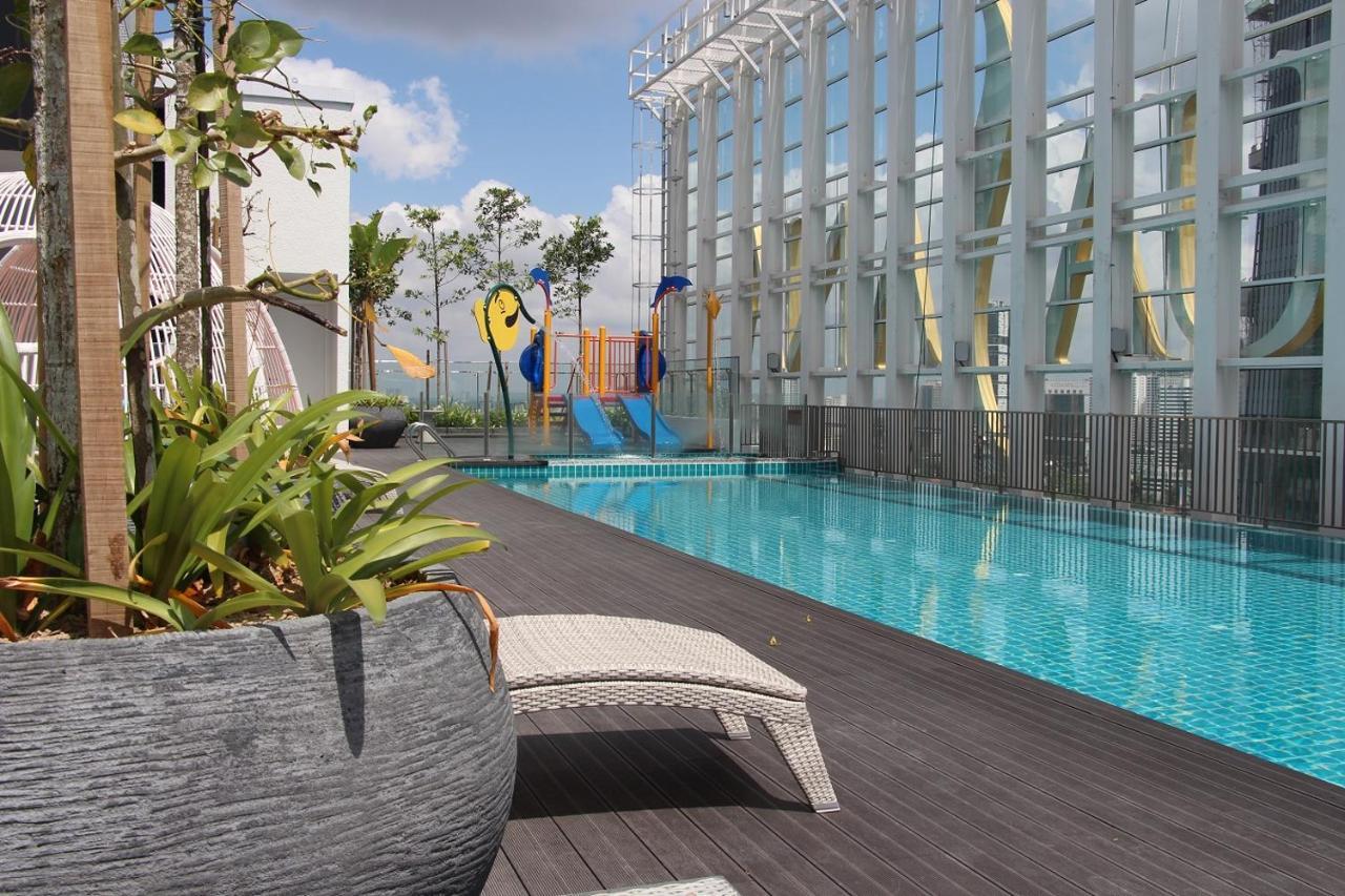 Suasana Residence By Nest Home Johor Bahru Buitenkant foto