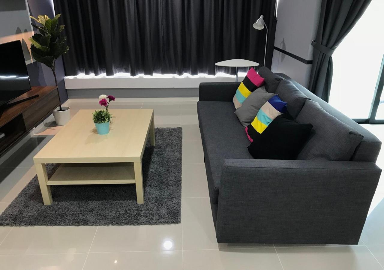 Suasana Residence By Nest Home Johor Bahru Buitenkant foto